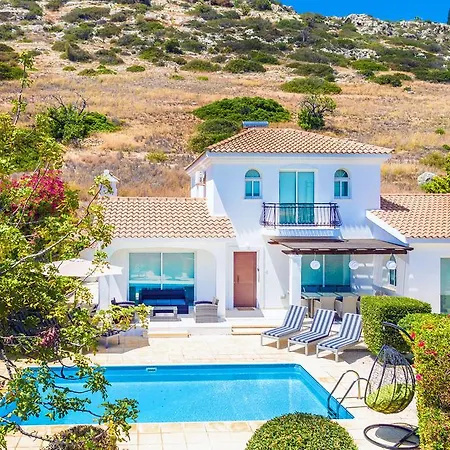 Villa Maya Peyia